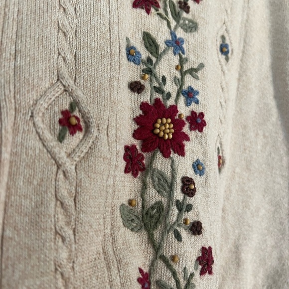 Vintage Alfred Dunner Beige Floral Embroidered Knit Top Blouse Cottagecore M/L - Picture 9 of 10